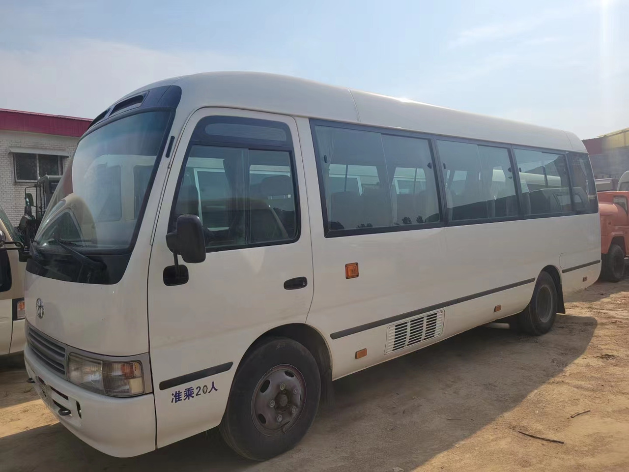 Minibus, Passenger van TOYOTA Coaster city bus passenger van coach: picture 2