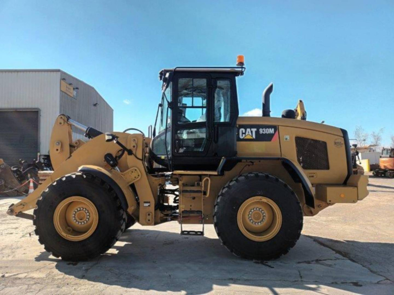 Wheel loader CAT 926M: picture 4