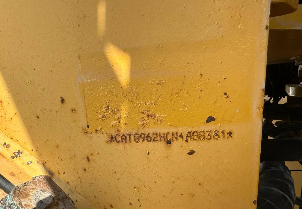 Wheel loader CAT 962 H: picture 13
