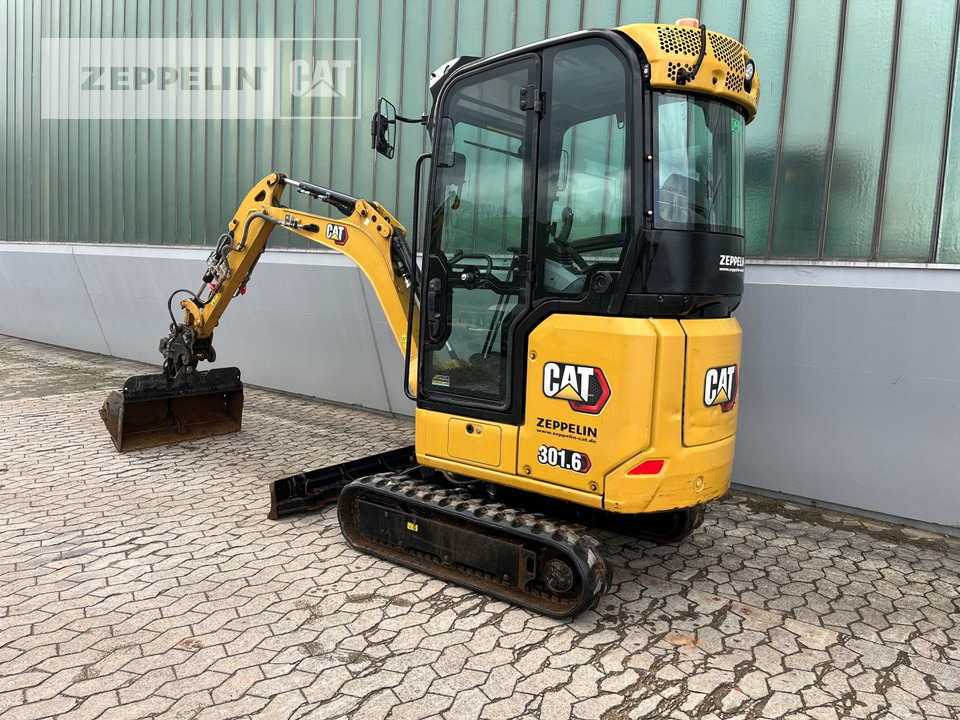 Mini excavator Cat 301.6-05A: picture 3