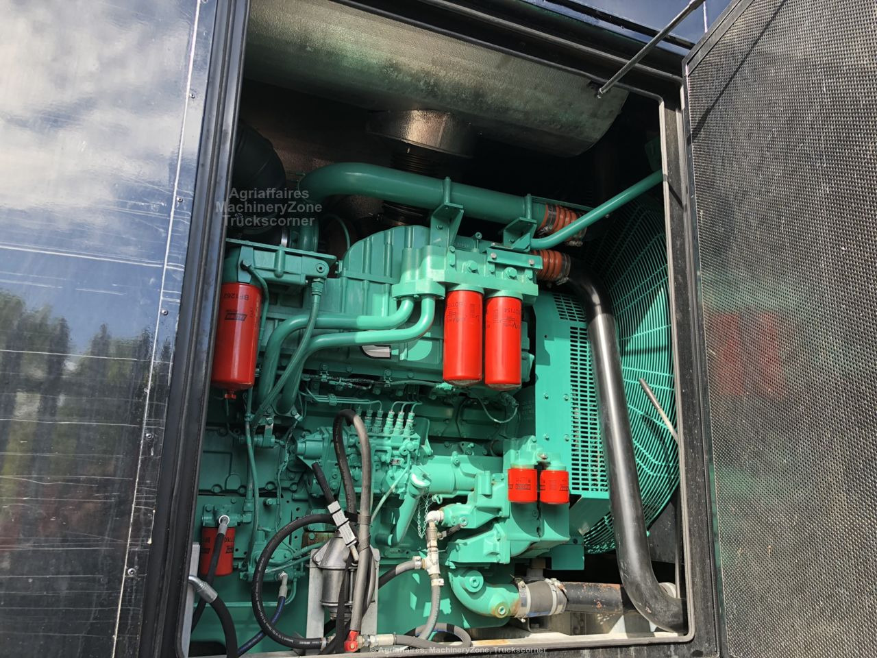 Generator set Cummins QST30-G4: picture 2