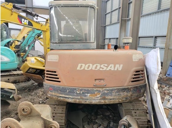 Mini excavator DOOSAN DH55: picture 2