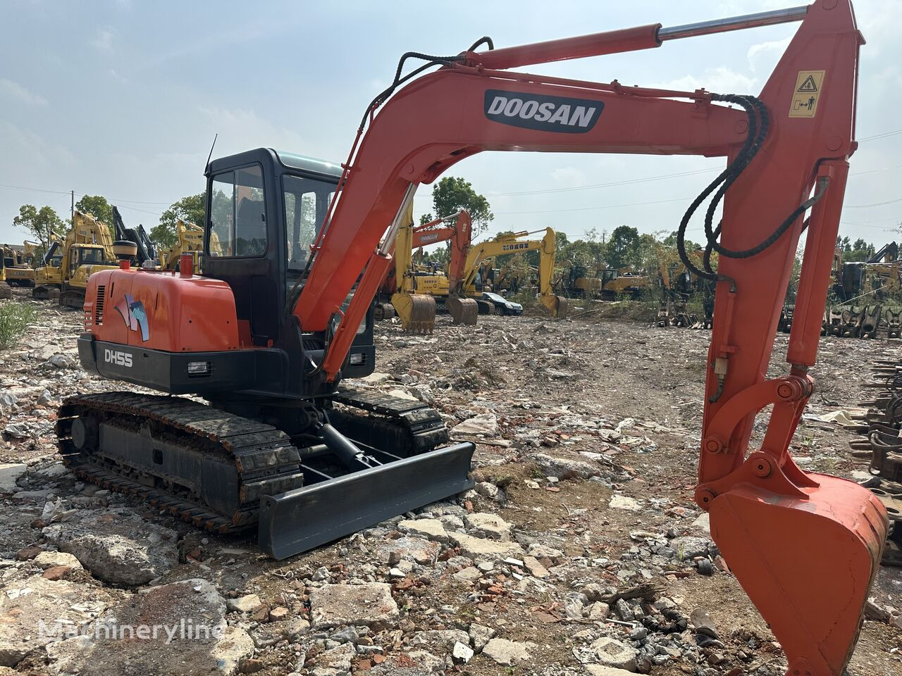 Crawler excavator Doosan DH55: picture 2
