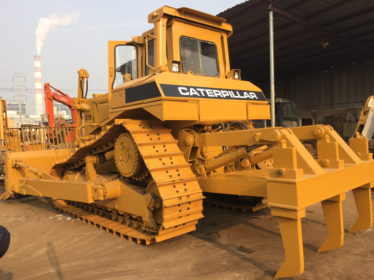 Bulldozer Famous brand CATERPILLAR D7H in good condition on sale: picture 2