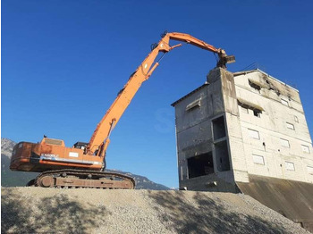 Demolition excavator HITACHI