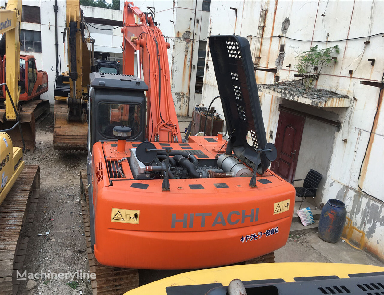 Crawler excavator Hitachi ZX240-3G: picture 3