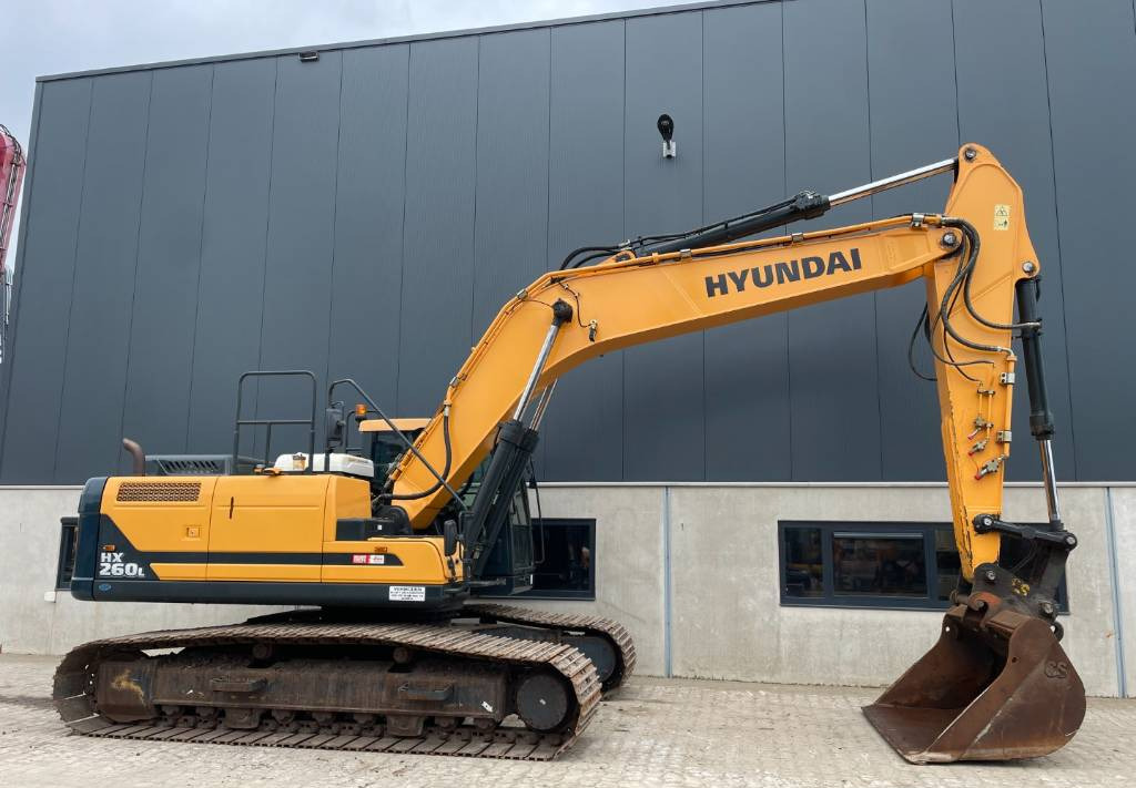 Crawler excavator Hyundai HX 260 L: picture 7