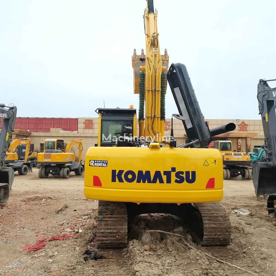 Crawler excavator Komatsu PC200-8: picture 3