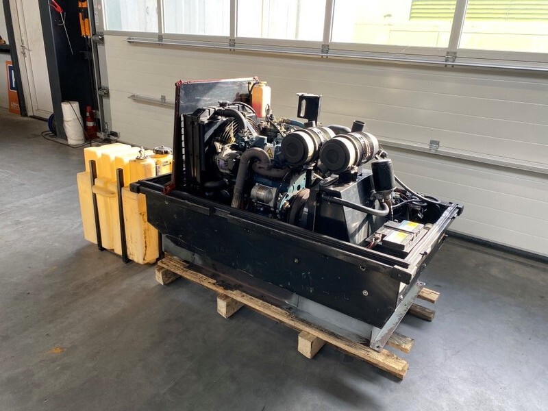 Air compressor Kubota D1105 Sullair 15.5 kW 7 bar diesel schroefcompressor met nakoeler: picture 2