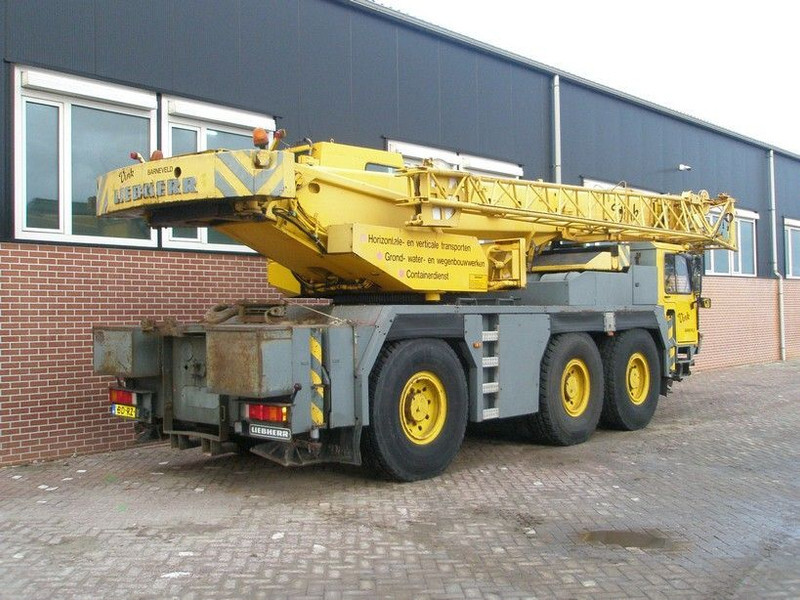 All terrain crane Liebherr LTM1040-1: picture 4