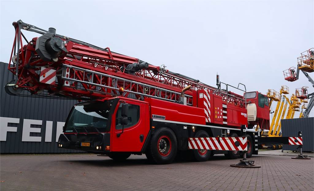 Tower crane Liebherr MK88 Dutch vehicle registration, Valid inspection,: picture 10