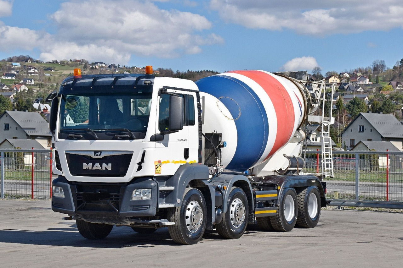 Concrete mixer truck MAN TGS 32.420: picture 2