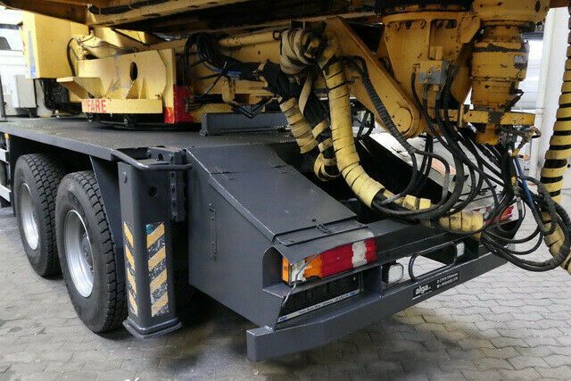 Truck mounted aerial platform Mercedes-Benz 2628 K/6x4/Arbeitsbühne/Tunnel/Funk/Kompressor: picture 7