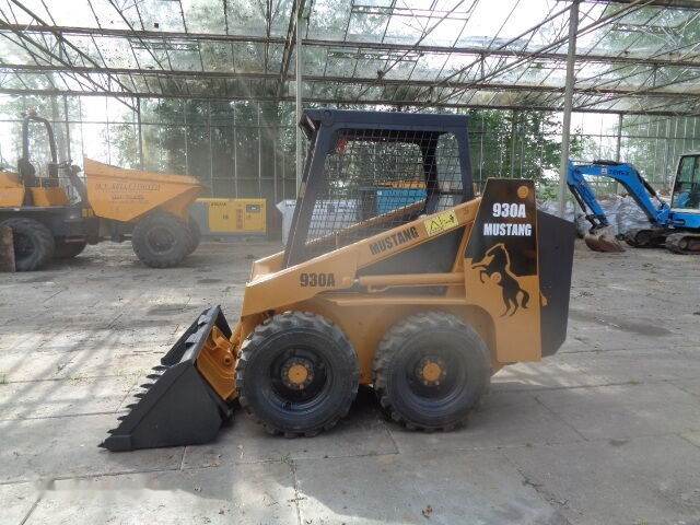 Skid steer loader Mustang 930A: picture 6