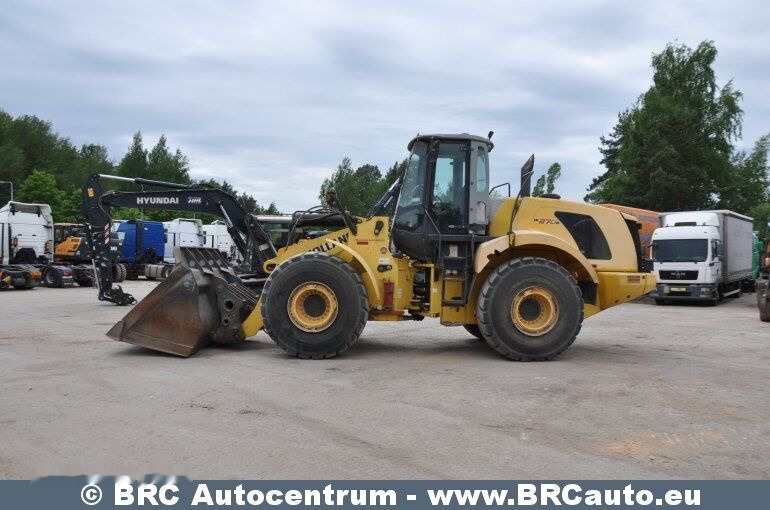 Wheel loader New Holland W270B: picture 3