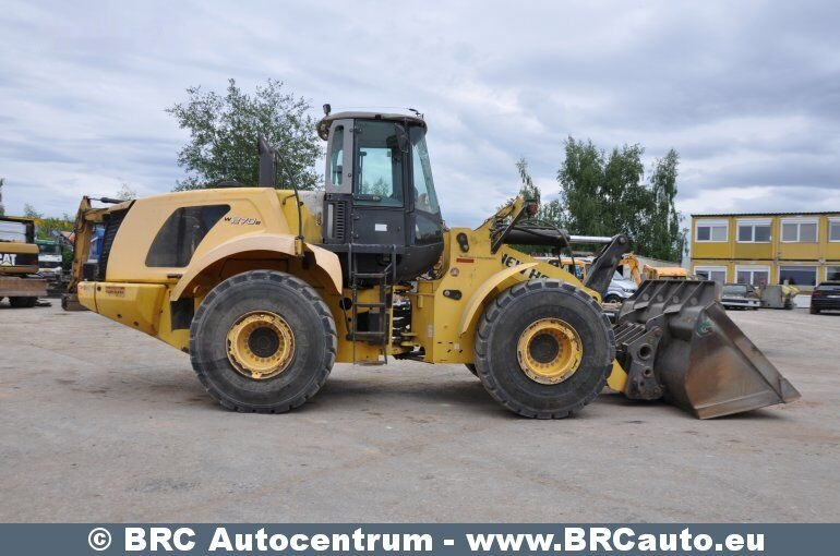 Wheel loader New Holland W270B: picture 7