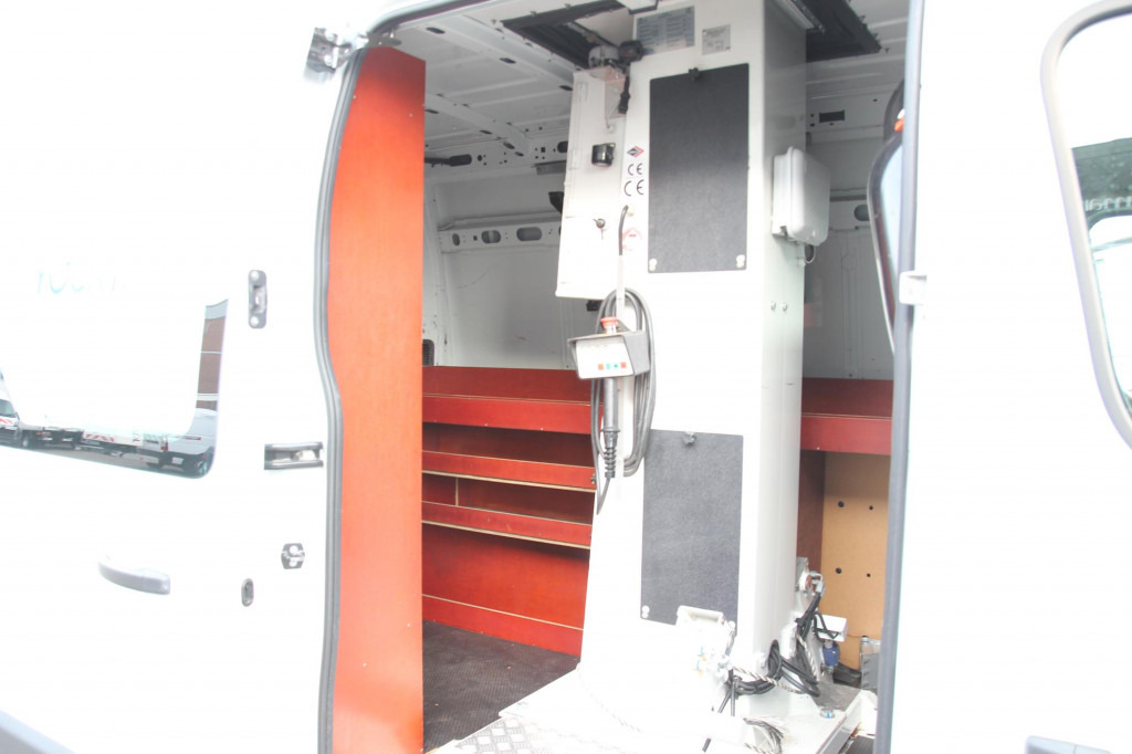 Truck mounted aerial platform Renault Master  125 dci Versalift ETL32  11m Klima 313h: picture 14
