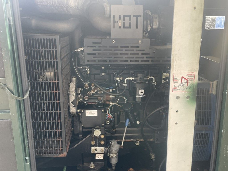 Generator set SDMO J88 Rental John Deere / Leroy Somer 88 kVA silent: picture 11