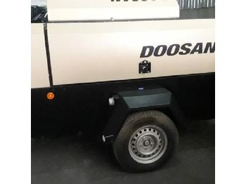 Air compressor Unused Doosan 7/71 250CFM: picture 1