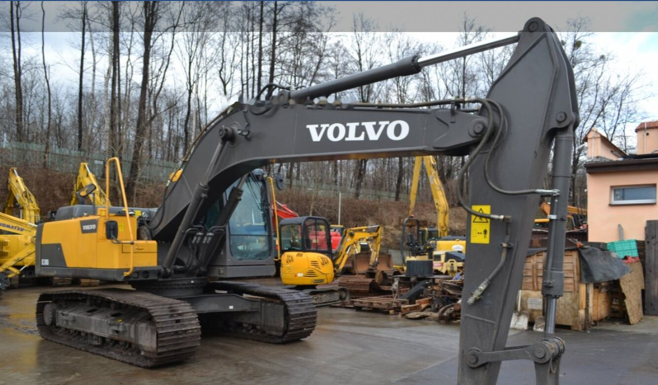 Crawler excavator Volvo EC200: picture 6