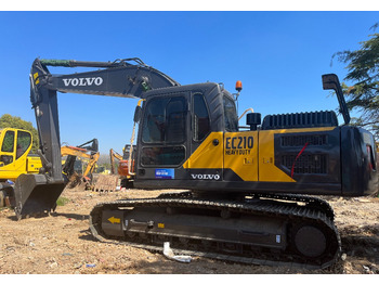 Crawler excavator Volvo EC 210: picture 1