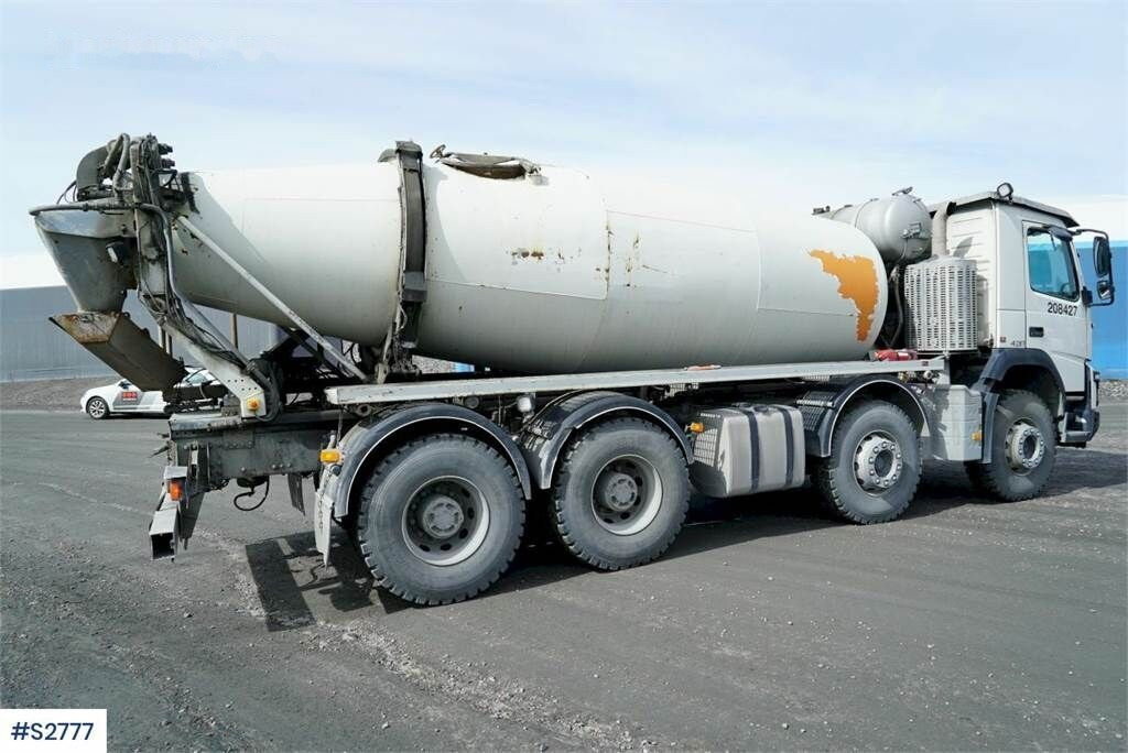 Concrete mixer truck Volvo FMX 8x4 Mixer Truck: picture 9