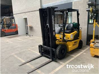 Forklift Hyundai 20L-7: picture 1
