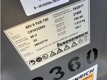 Electric forklift Jungheinrich EFG220: picture 5