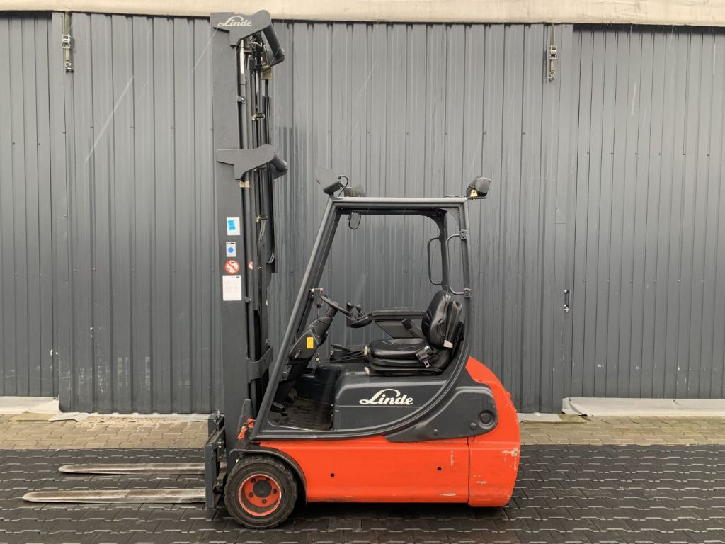 Electric forklift Linde E18C-02: picture 2