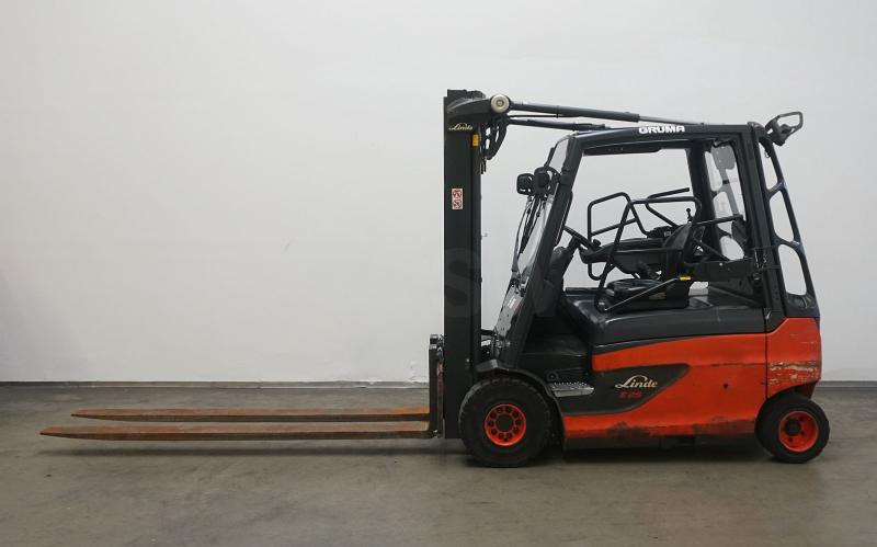 Electric forklift Linde E 25 L 387: picture 4