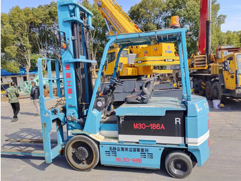Electric forklift TOYOTA 7FBCU55: picture 1