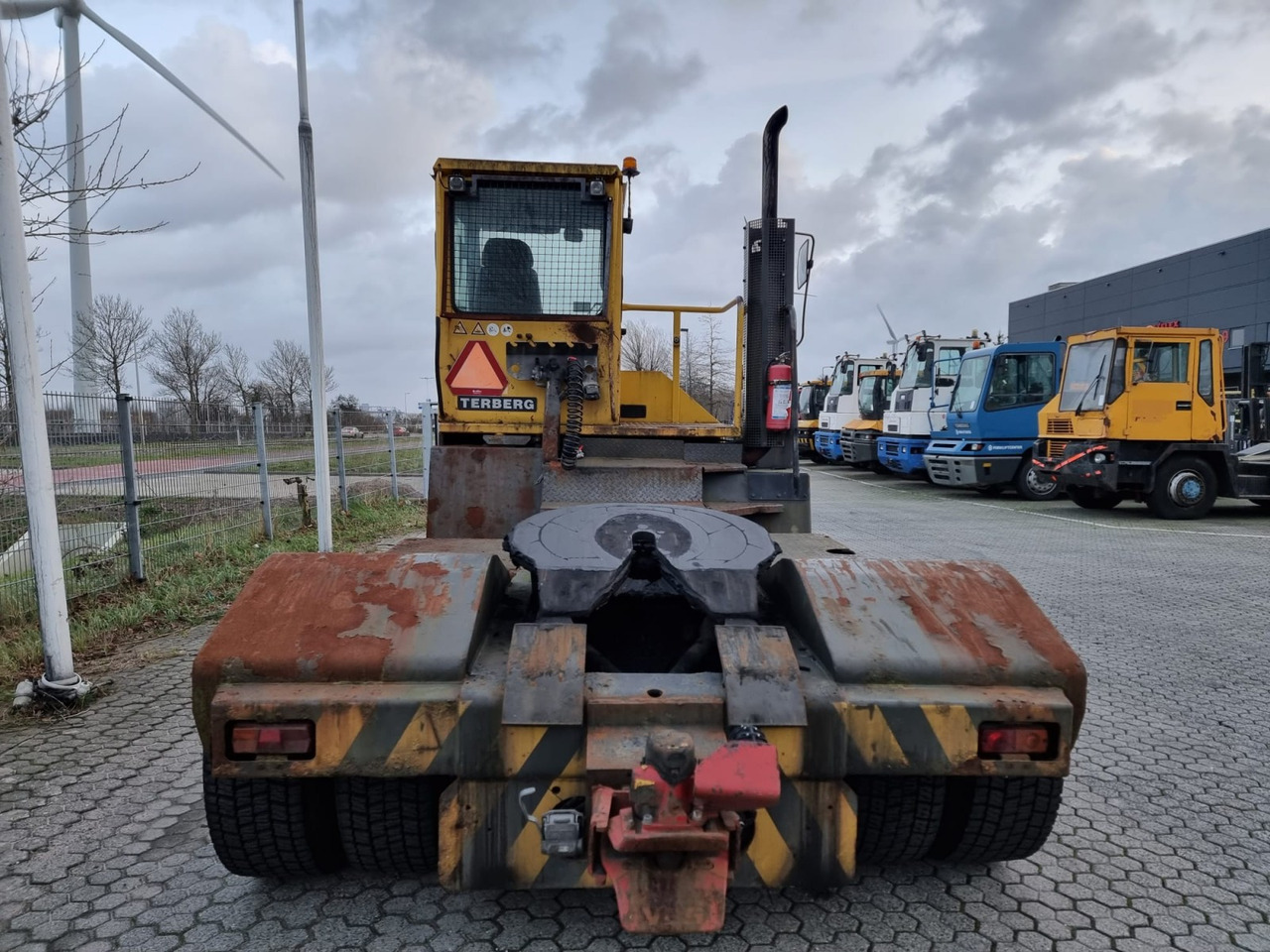 Terminal tractor Terberg YT220: picture 8
