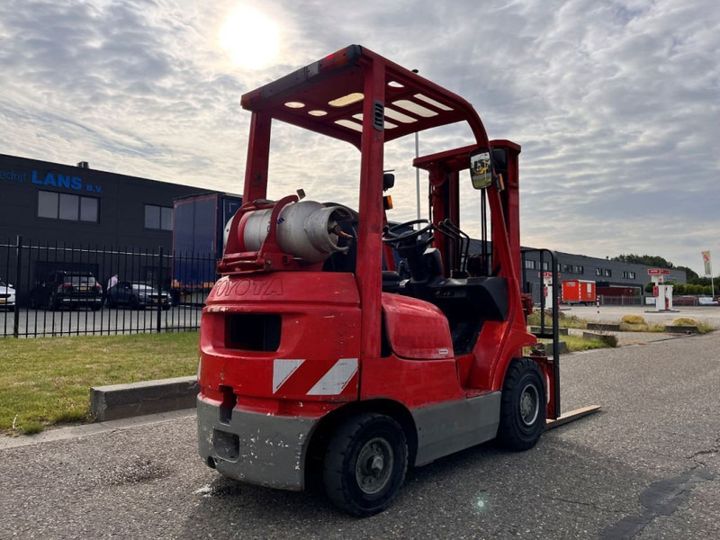 LPG forklift Toyota 42- 7FGF15: picture 7