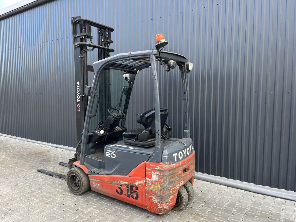 Electric forklift Toyota 8FBE20T: picture 3