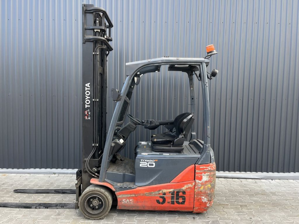 Electric forklift Toyota 8FBE20T: picture 2