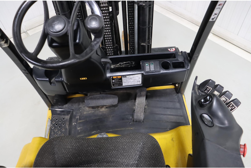 Electric forklift Yale ERP20VT: picture 11