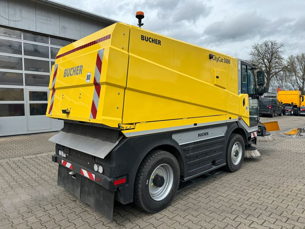 Road sweeper Bucher CityCat 5006 Kompaktkehrmaschine 5,6 m³: picture 6