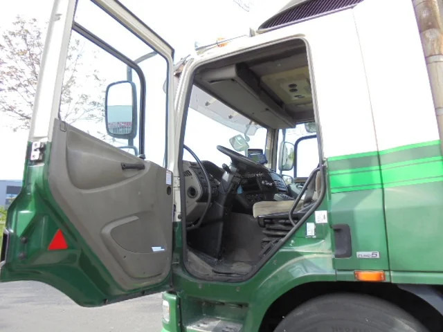 Garbage truck DAF CF 75 250 6X2: picture 9