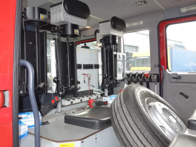 Fire truck Mercedes-Benz 1425 fire truck holmatroset,full equipment: picture 9