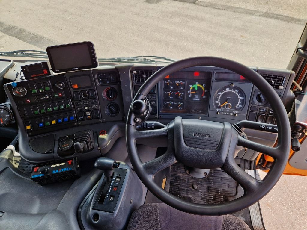 Road sweeper Scania P94 230 4x2 Johnston-Beam JB 625 Kehrmaschine: picture 6