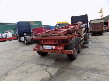Container transporter/ Swap body semi-trailer Container 20 ft: picture 1