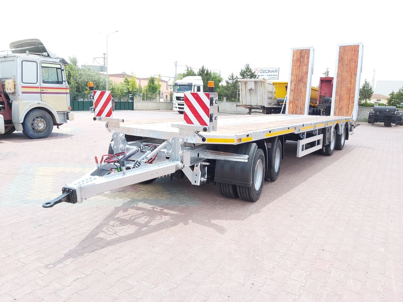 Low loader semi-trailer DORSE 4 DB: picture 2