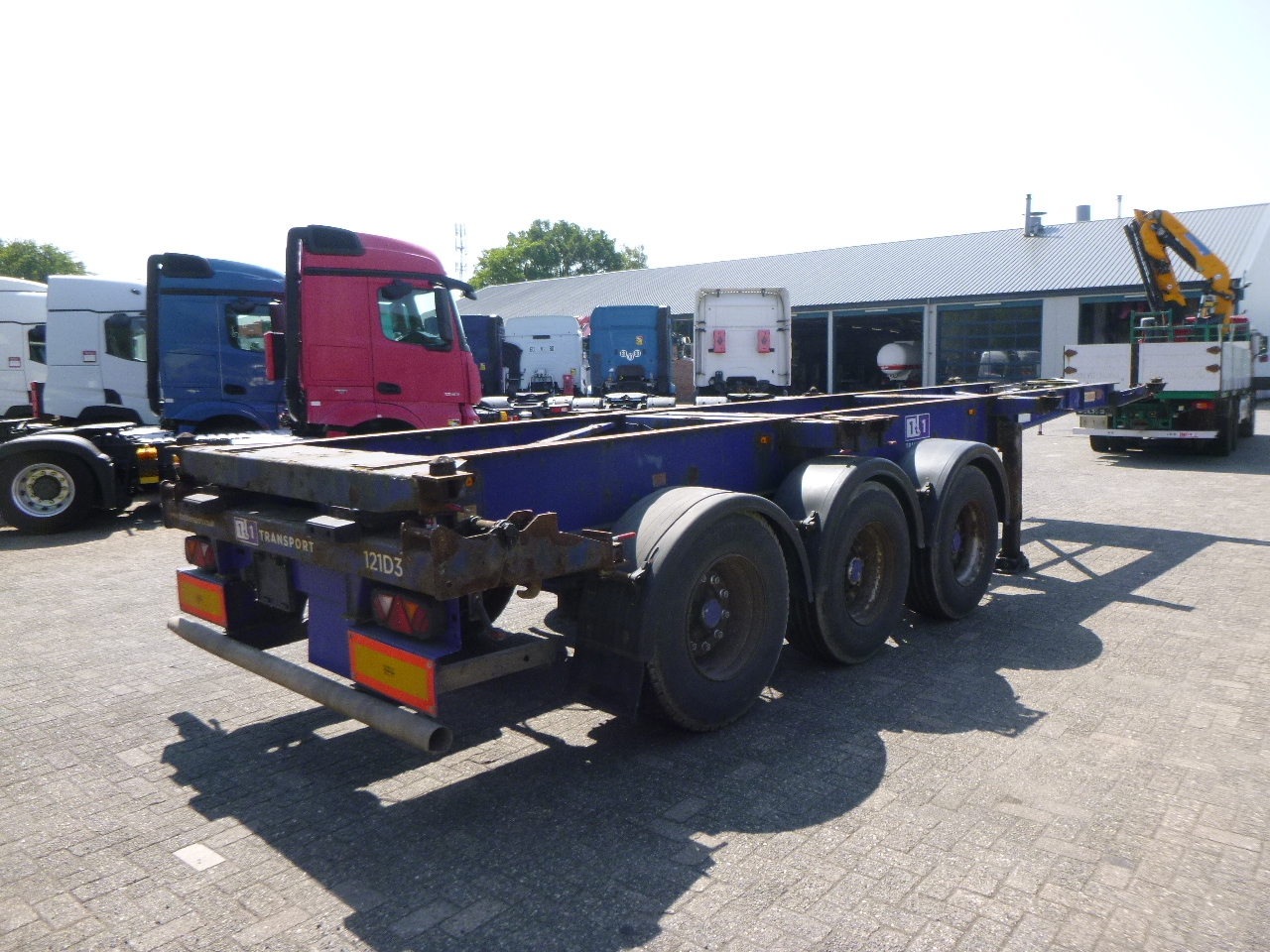 Container transporter/ Swap body semi-trailer Dennison Container trailer 20-30-40-45 ft: picture 4