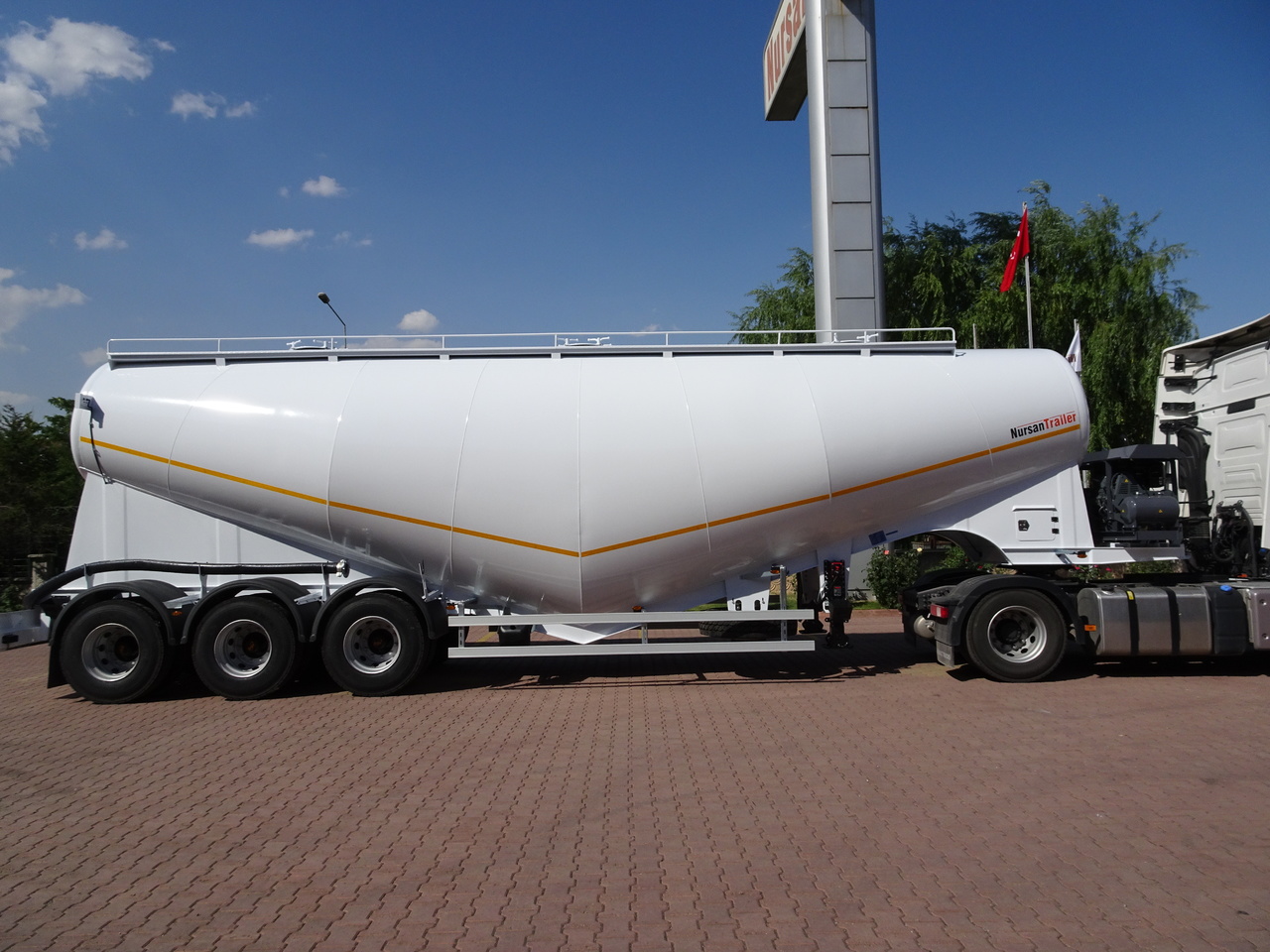 Tank semi-trailer for transportation of cement NURSAN Cement Bulker: picture 21