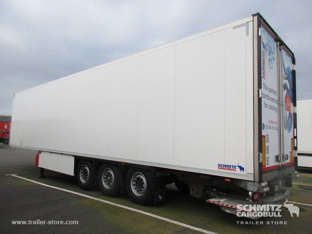Isothermal semi-trailer SCHMITZ Reefer Multitemp Taillift: picture 11