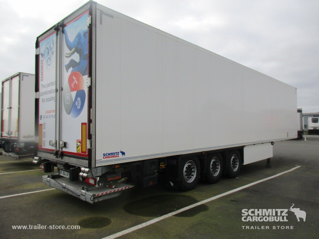 Isothermal semi-trailer SCHMITZ Reefer Multitemp Taillift: picture 13