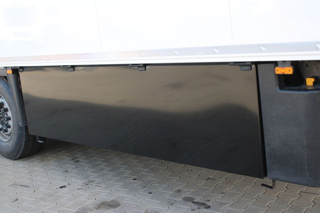 Refrigerator semi-trailer Schmitz Cargobull SCB*S3B, THERMO KING SLXe 300,ELECTRICAL CONNECT: picture 9