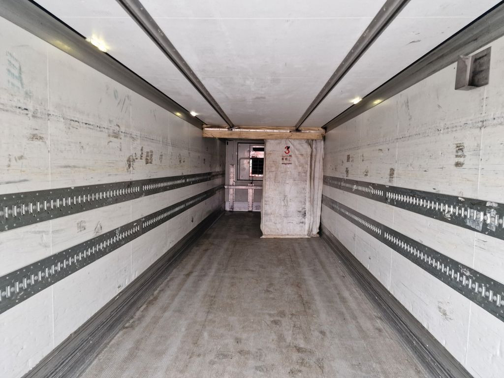 Refrigerator semi-trailer Schmitz Cargobull SKO 10 / Carrier Maxima 1300 / Lenkachse / Ldbw: picture 10