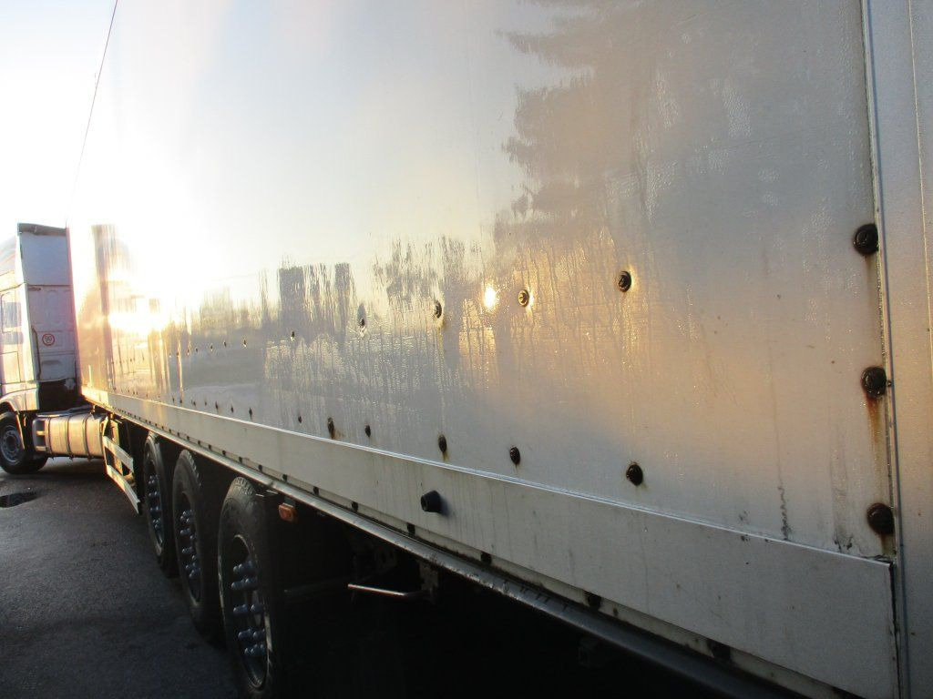 Closed box semi-trailer Wielton NS 34: picture 13