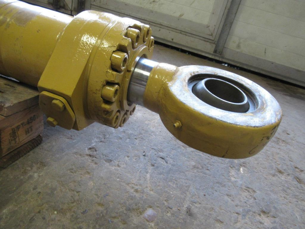 Hydraulic cylinder for Construction machinery Caterpillar: picture 5